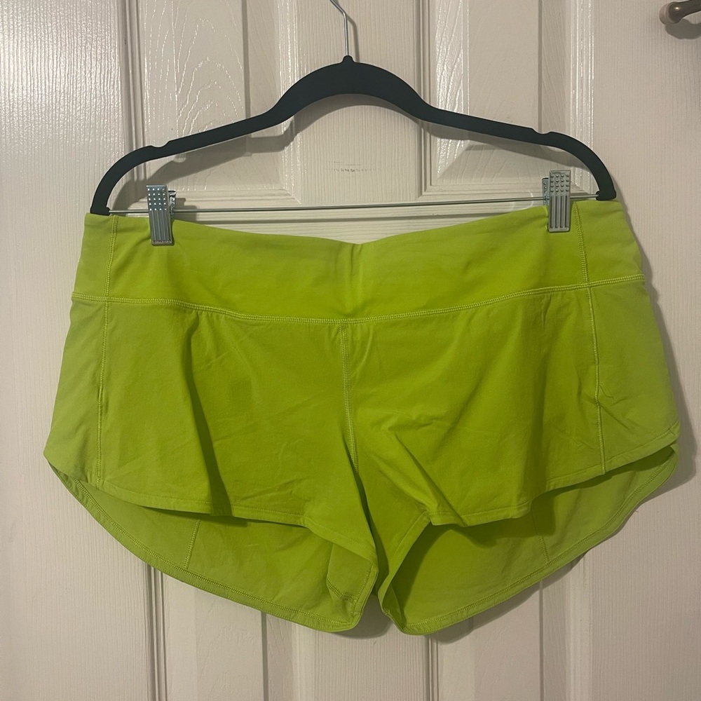 Size 12 Lululemon Speed Up Shorts. 2.5 inseam.